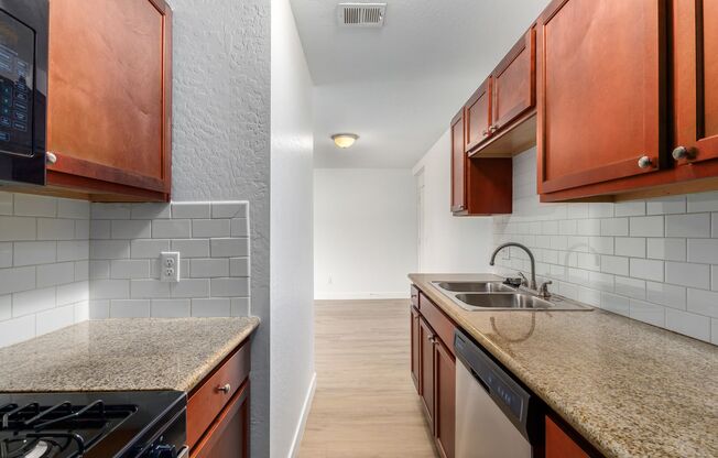 1 bed, 1 bath, 625 sqft, $1,345