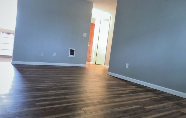East 9Th Apartments