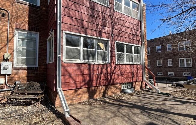 1 bed, 1 bath, $1,199, Unit 4