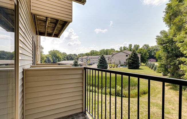 Balcony & Landscaping | White Pines Apartments | Shakopee MN