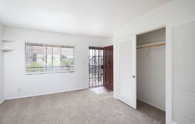 2926-52 Capps Street