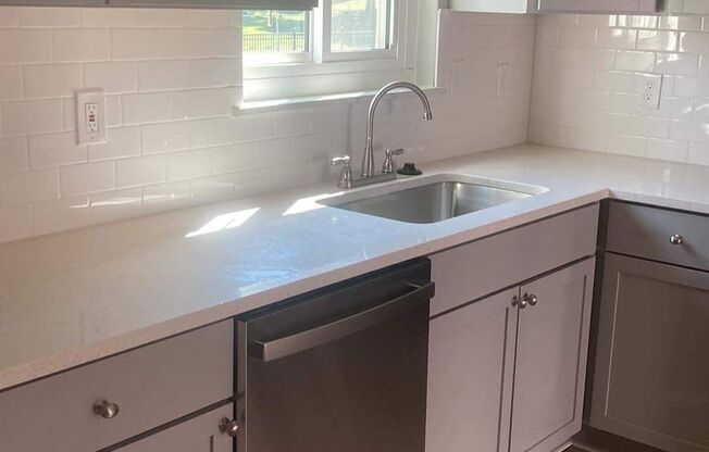 2 beds, 1 bath, 950 sqft, $1,395, Unit 11216 W 60th Terrace - Unit A