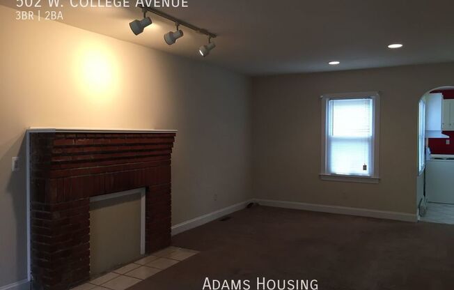 502 W COLLEGE AVE