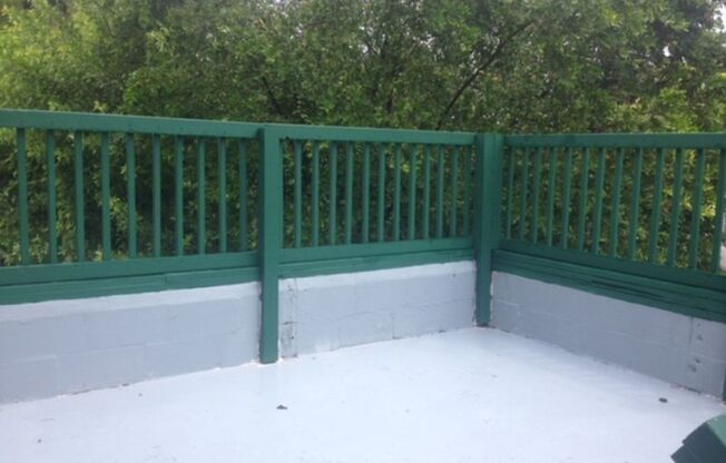 3244 17th Ave. S. Upper/Lower