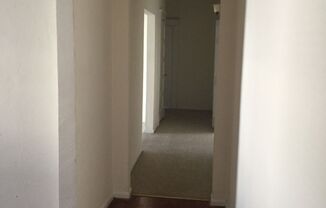 2 beds, 1 bath, 1,000 sqft, $1,250, Unit 07