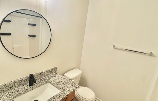 2 beds, 2 baths, 1,000 sqft, $1,325, Unit 327-203