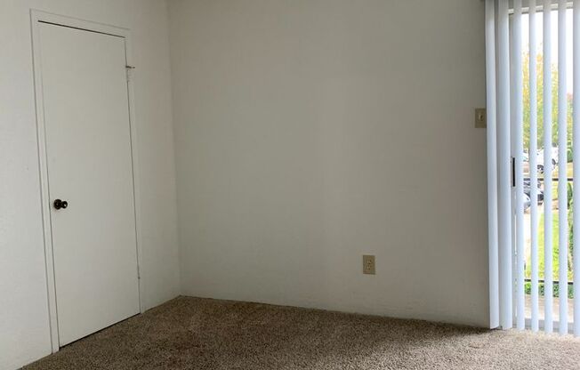 1 bed, 1 bath, 640 sqft, $885, Unit 1502