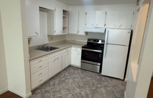Stannage Ave, 411