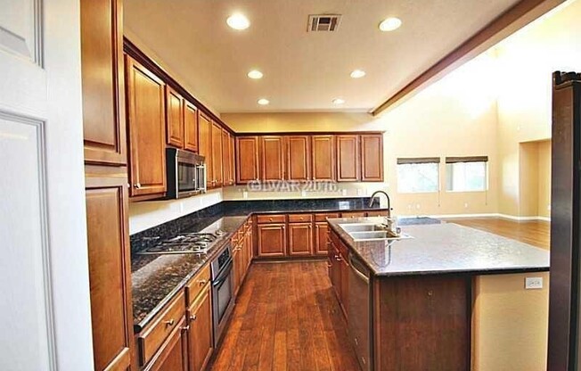 Welcome to Your Dream Home in the Heart of Las Vegas!