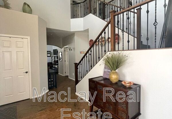 1534 W AGRARIAN HLS DR