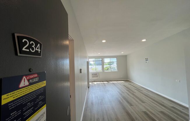 Studio, 1 bath, 615 sqft, $1,748, Unit 234
