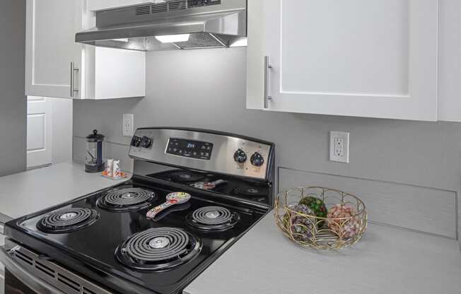 Modern Kitchen at Canyon Park Apartments, Beaverton, OR 97005