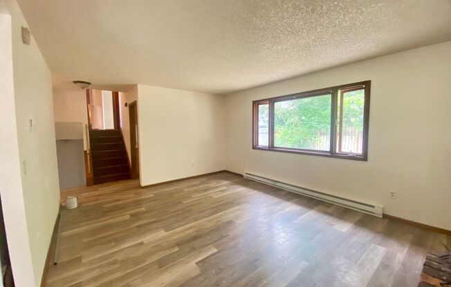 2416 - 2418 N 6th