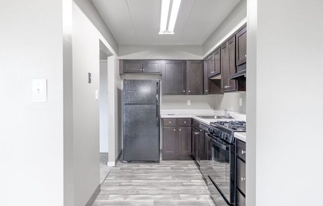 2 beds, 2 baths, 924 sqft, $1,315, Unit Unit 616