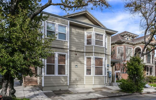 1013 Fair Oaks Ave.