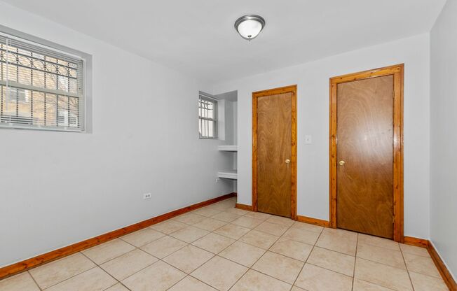 60th/Whipple (6001-05)