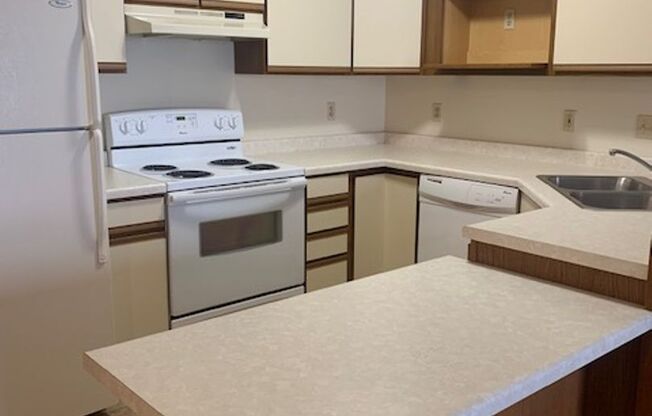 1 bed, 1 bath, 750 sqft, $1,150, Unit 401-302