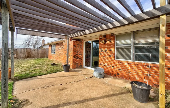 3 beds, 2 baths, $1,449