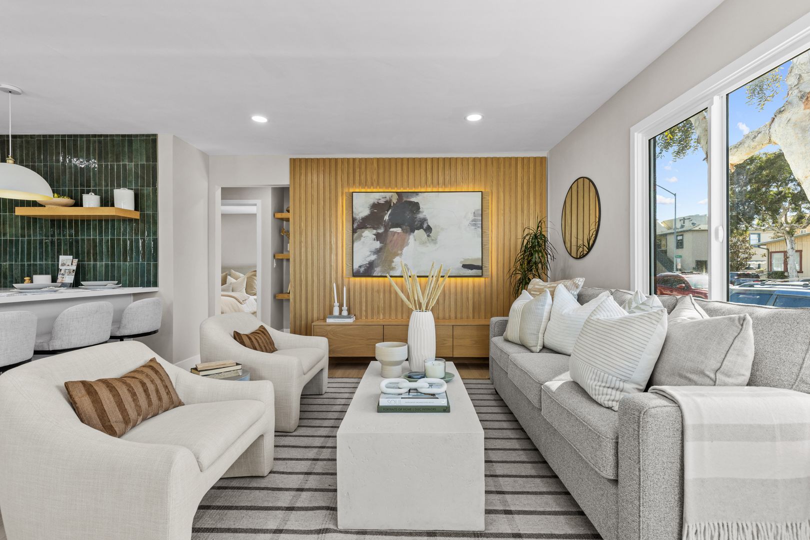 Stunning 2 Bed/1 Bath Home in Mission Beach!