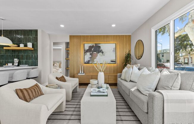 Stunning 2 Bed/1 Bath Home in Mission Beach!
