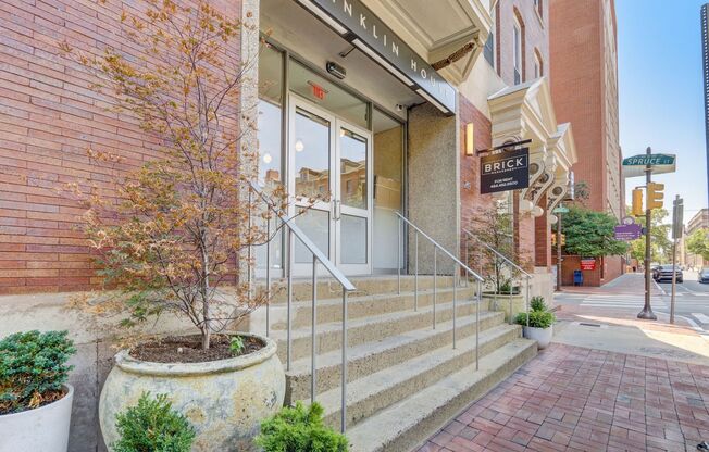 Franklin House Apartments