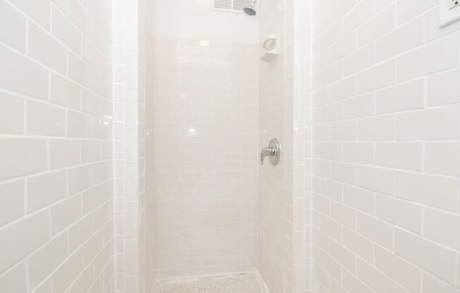 340 W 17 ST