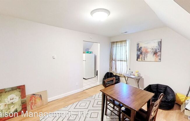 163-165 Leighton Ave