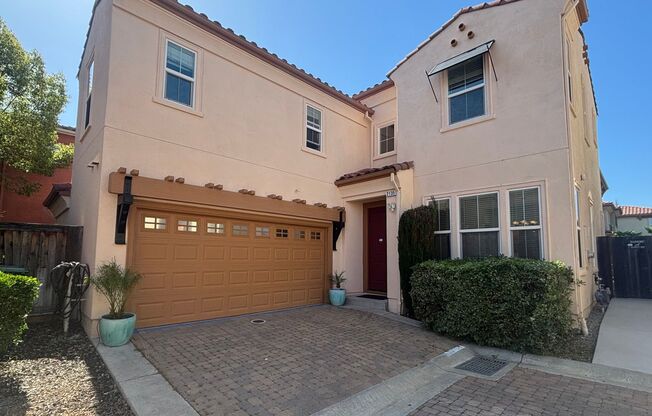Gorgeous 4 Bed, 3 Bath in Brentwood