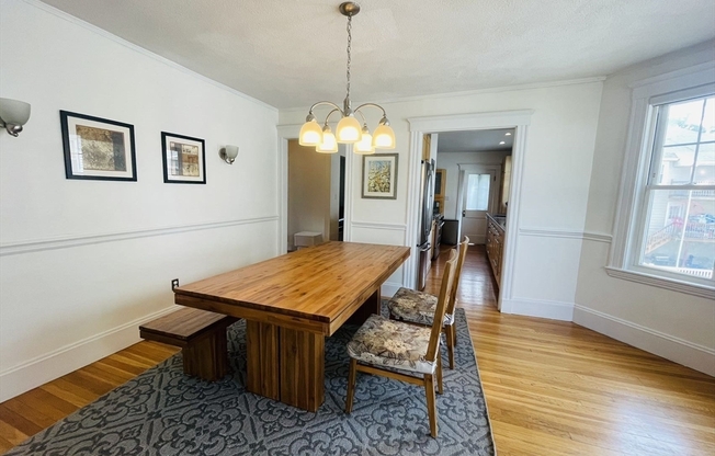10 VINCENT AVE