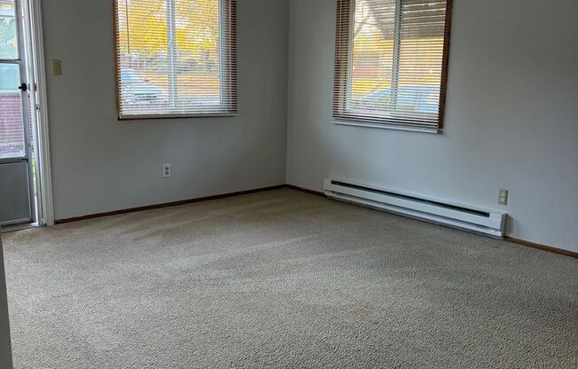 Queens Court Apartments