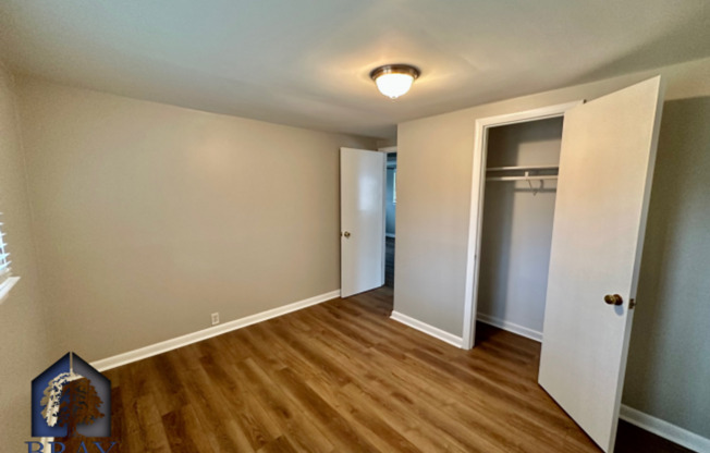 3 beds, 1 bath, $1,450