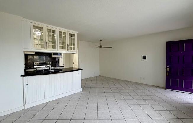 1 bed, 1 bath, 650 sqft, $1,800