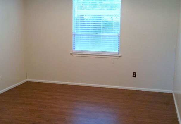 1 bed, 1 bath, 1,177 sqft, $799