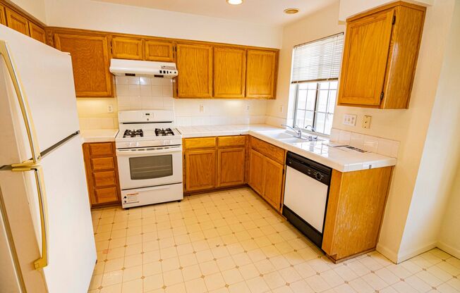 3 Bedroom, 2.5 bath, 1879 Norton Sound Common, San Jose, CA 95131 - Available Now!