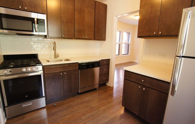 Studio, 1 bath, 395 sqft, $1,395, Unit 2641.5-3N