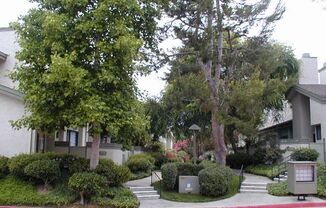 La Jolla 3BR/2.5BA Townhouse @ Eastbluff Near UCSD