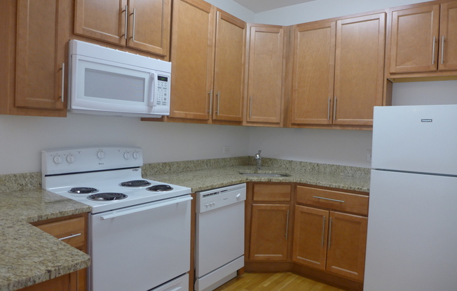1 bed, 1 bath, 700 sqft, $1,995, Unit 13B