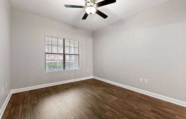 1 bed, 1 bath, 729 sqft, $1,276, Unit B-128