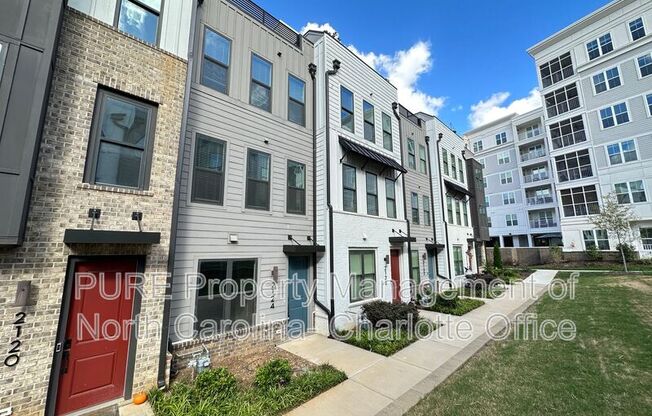 2124 TERWILLIGER TERRACE