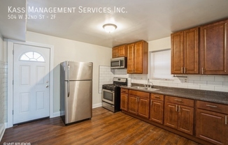 504 W 32nd St