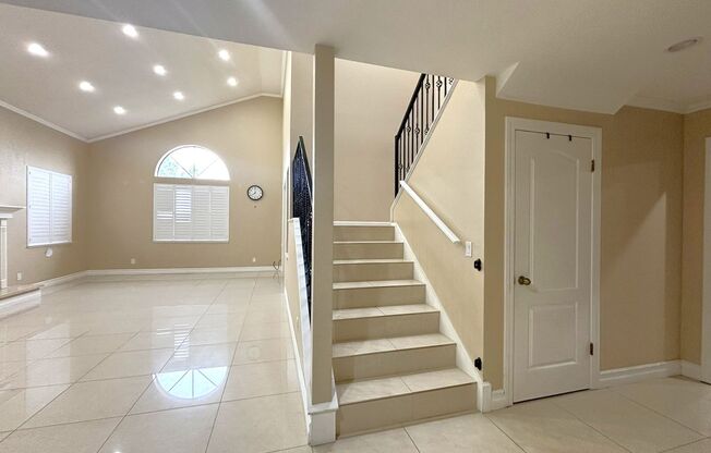 Bright & Updated 4-Bedroom Home in Northgate Neighborhood, Fremont