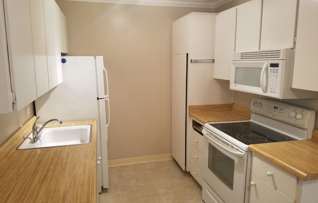 1 bed, 1 bath, $1,995