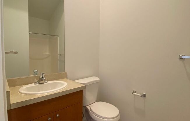 Studio, 1 bath, 170 sqft, $1,295, Unit 3510