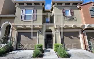 Spacious 3/2.5 Located In Communication Hills, With Two 1 Car Garages, W/D & Large Master Retreat