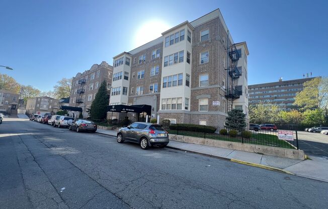 57-73 South Walnut Street