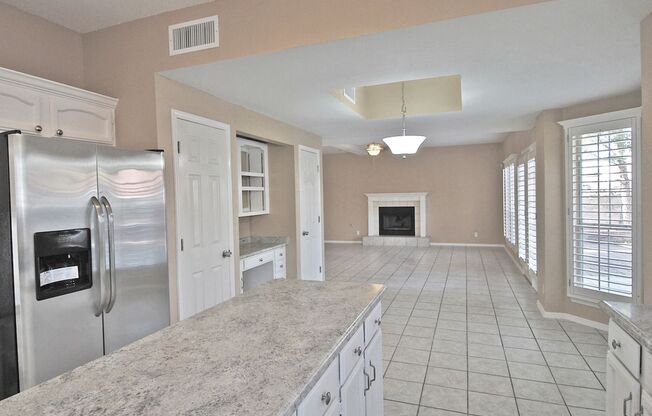 3 beds, 2.5 baths, $1,915
