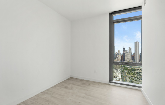 899 S MICHIGAN AVE