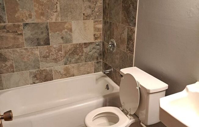 Heights Apartments - 5950 E River Rd