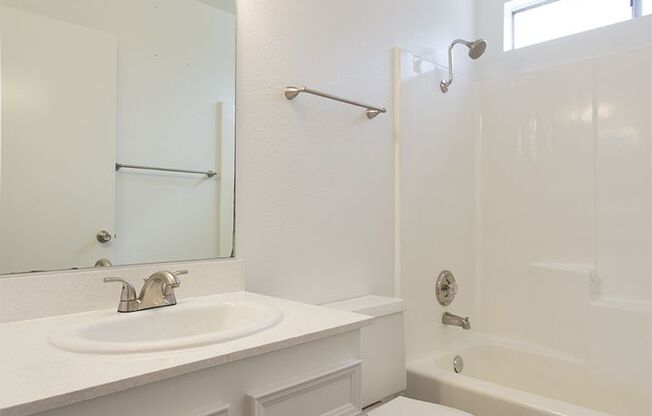 1 bed, 1 bath, $2,295, Unit 39