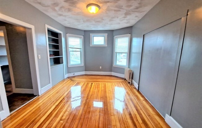 263 Talbot Ave